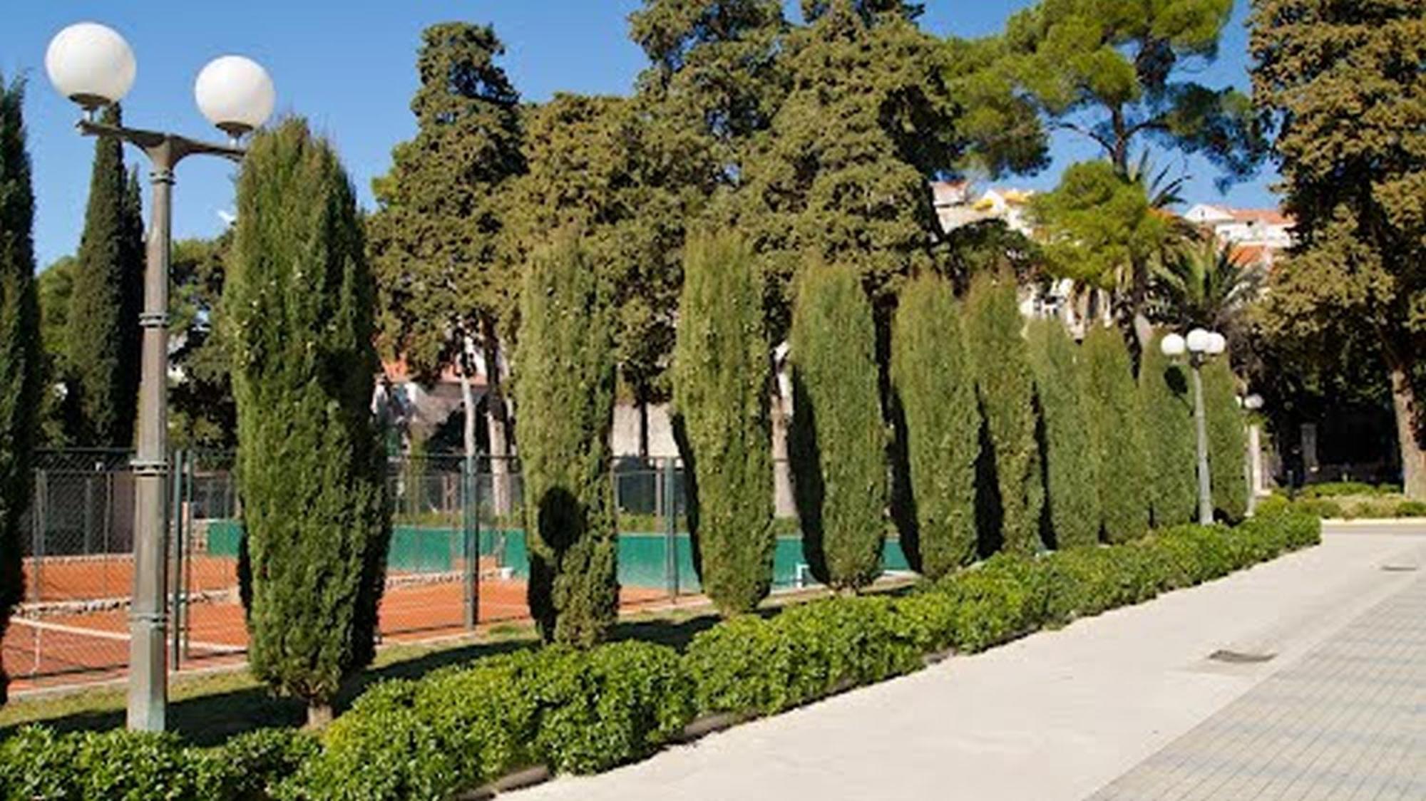 Apartments Dalmatino Dubrovnik Bagian luar foto